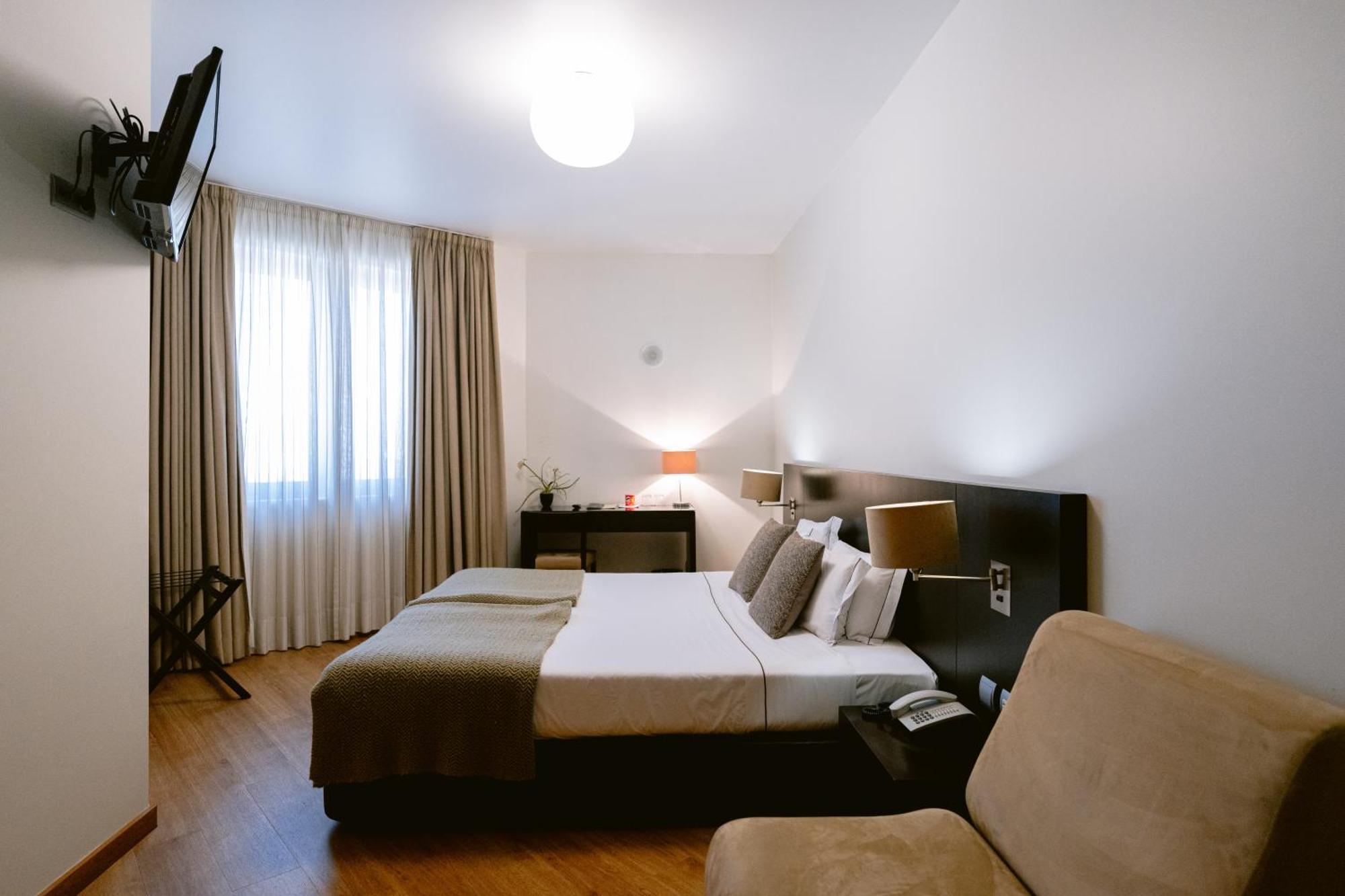 Hotel Conde De Agueda Bagian luar foto
