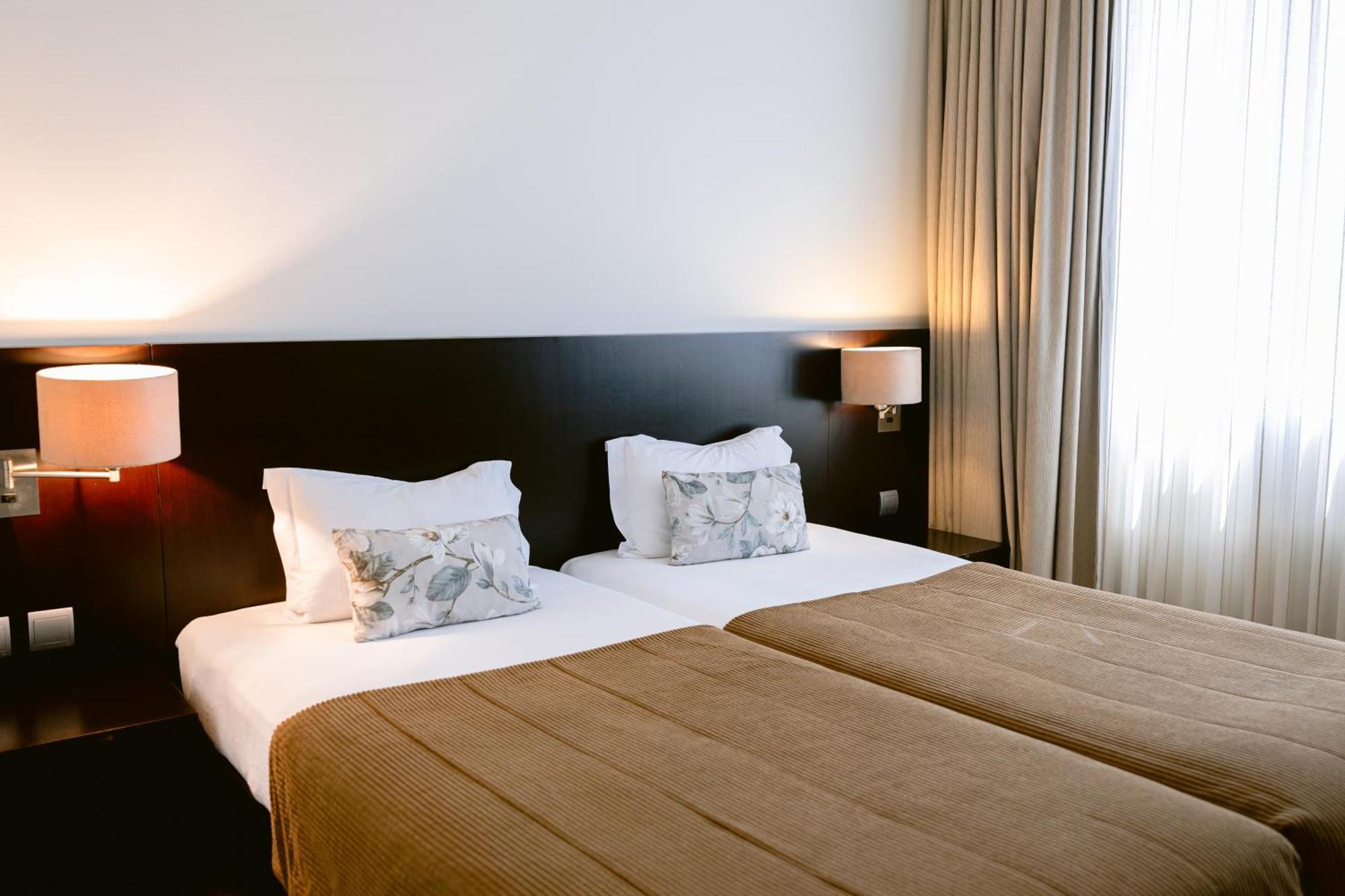 Hotel Conde De Agueda Bagian luar foto